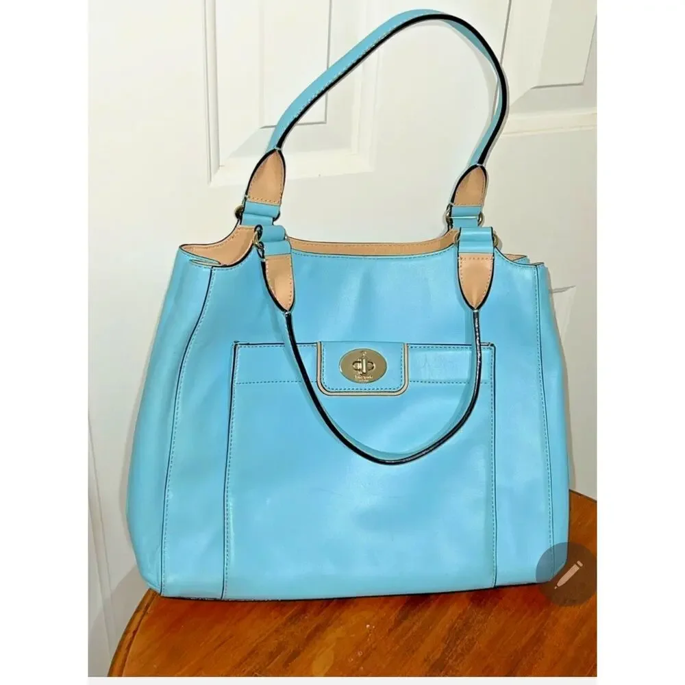 kate spade ❤️ ships